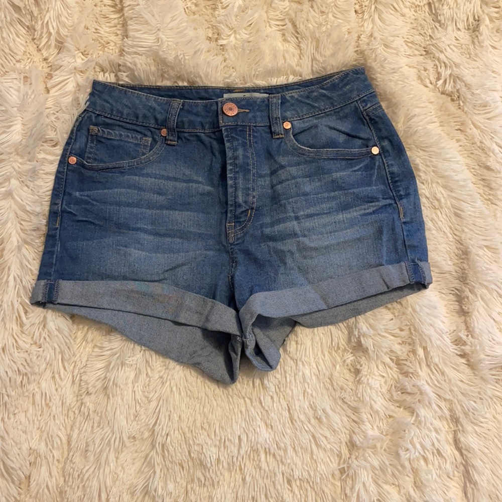 Refugee Jean Shorts